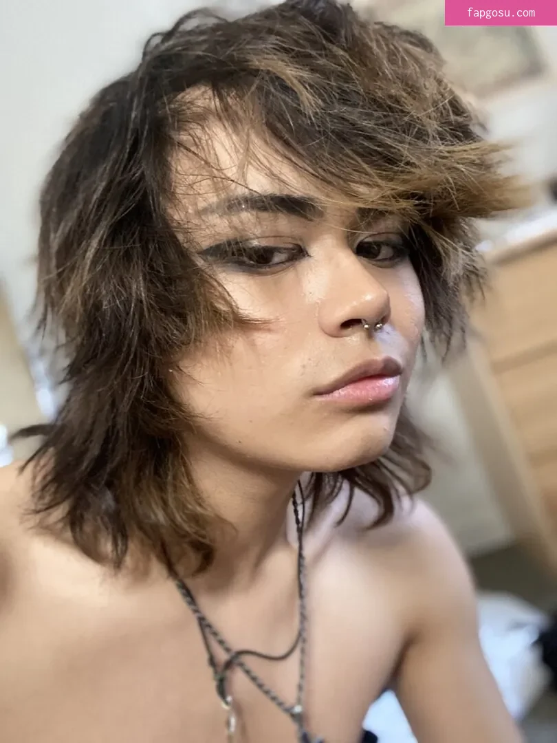 Kiyana Vi