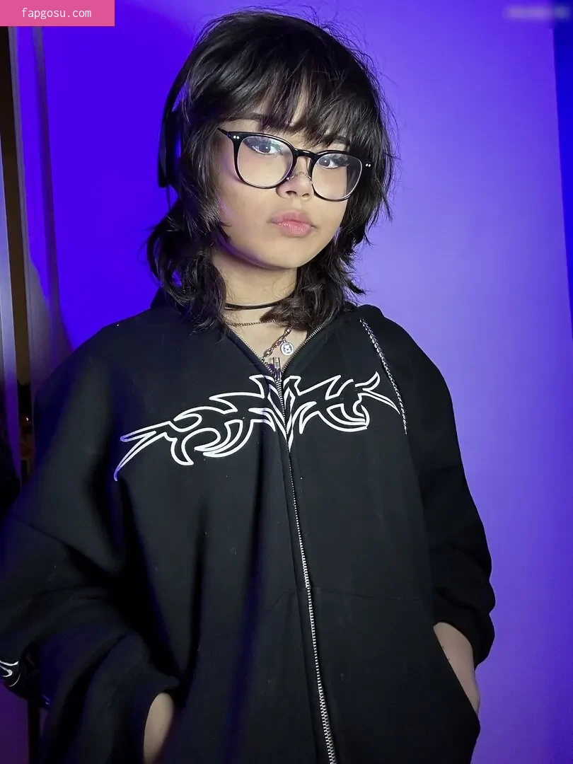 Kiyana Vi