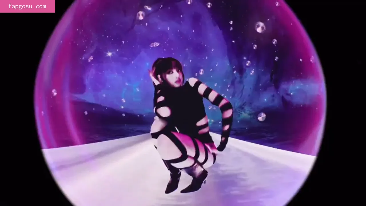 Lisa Blackpink