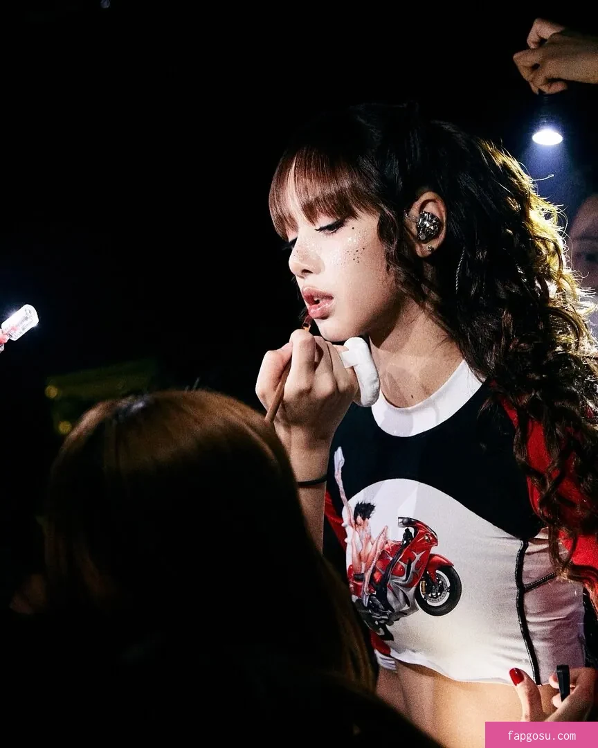 Lisa Blackpink