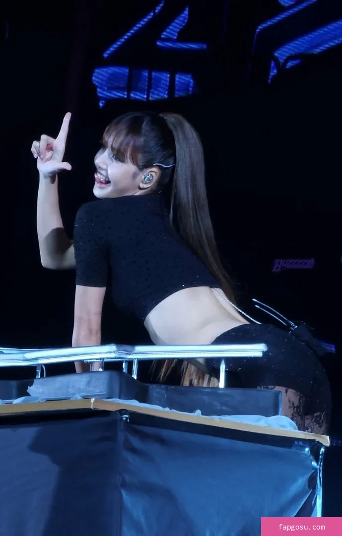 Lisa Blackpink