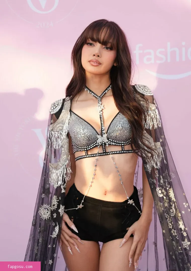 Lisa Blackpink