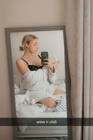 Lauren Day content