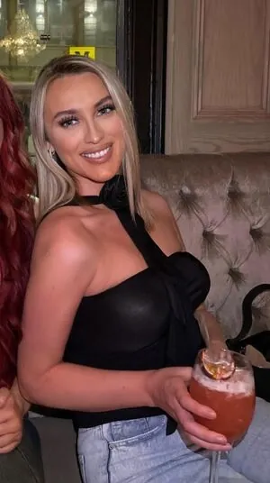 Lauren Day content