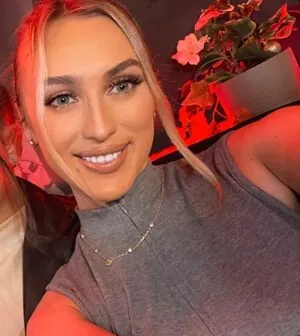 Lauren Day content