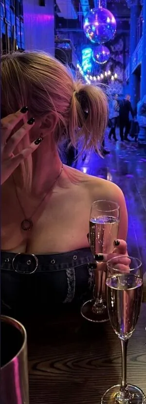Lauren Day content