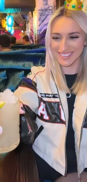 Lauren Day content