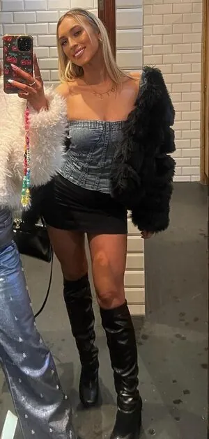 Lauren Day content