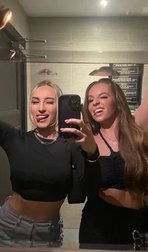 Lauren Day content