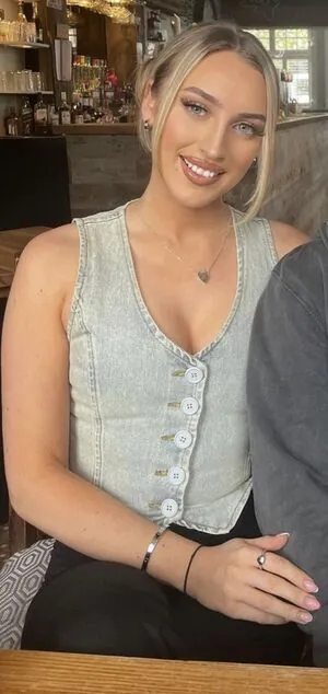 Lauren Day content