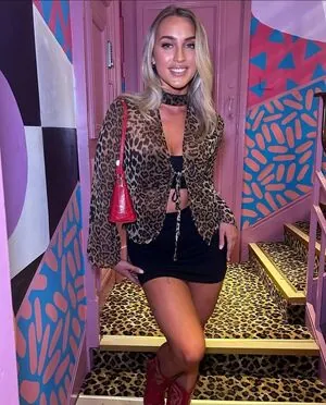 Lauren Day content