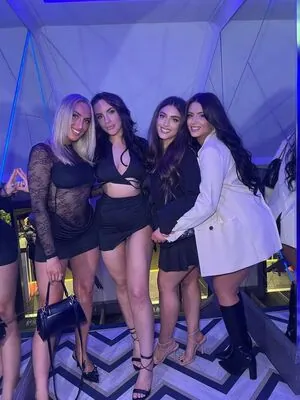 Lauren Day content