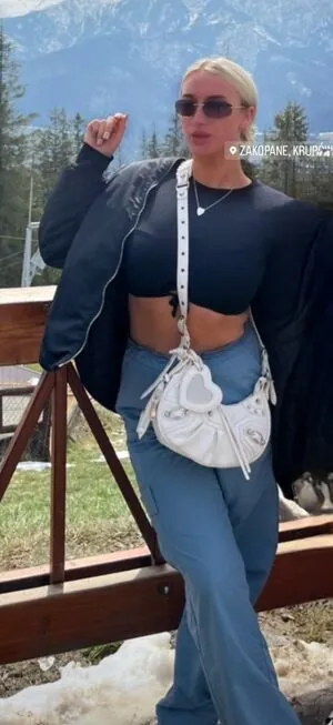 Lauren Day content