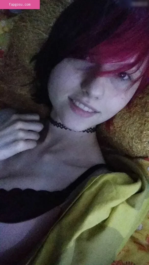 little_emo_kitten
