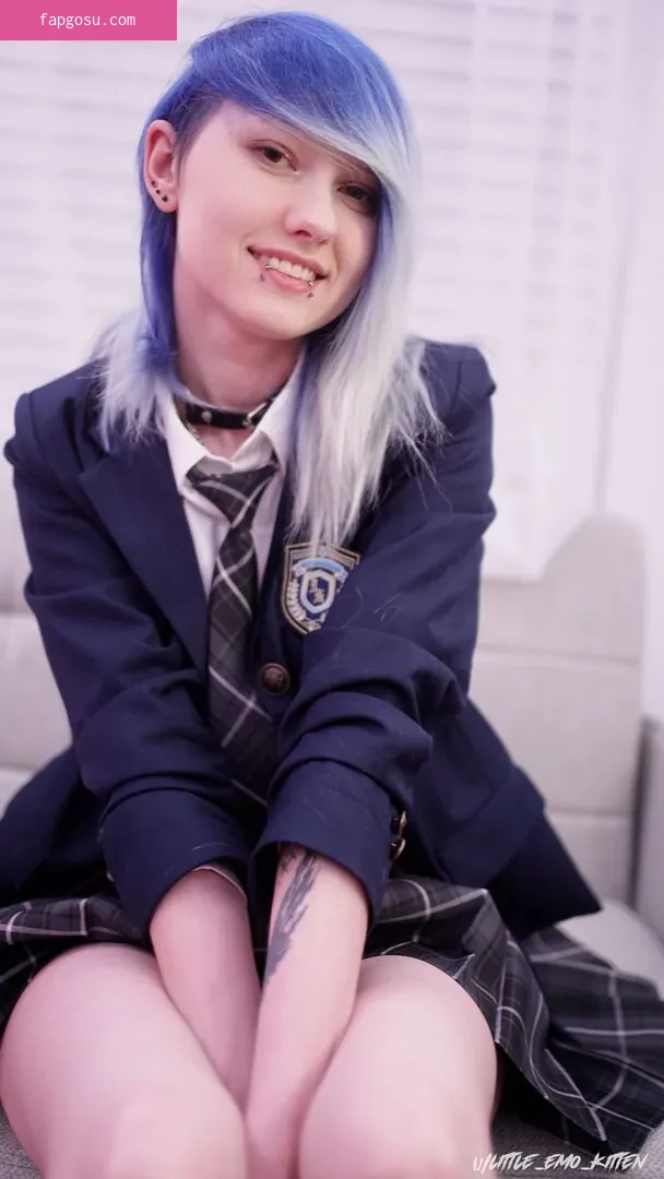 little_emo_kitten