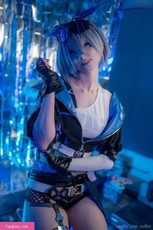 little_emo_kitten