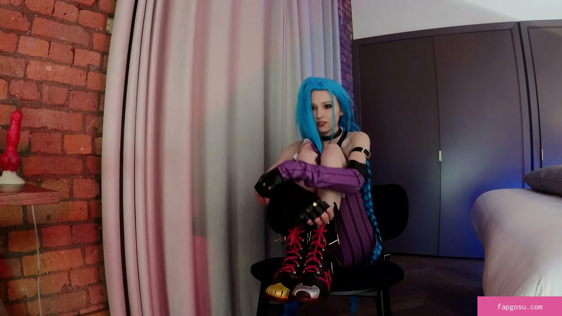 little_emo_kitten
