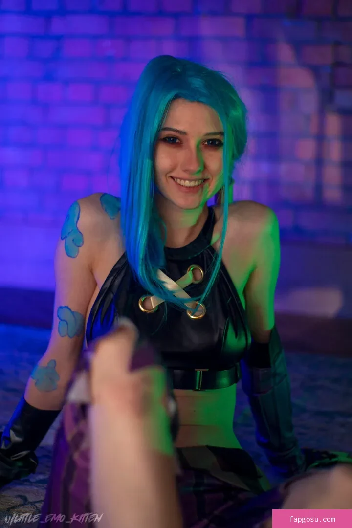 little_emo_kitten