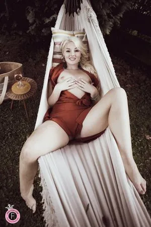 Lovita Fate content
