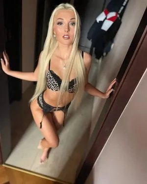 Lovita Fate content