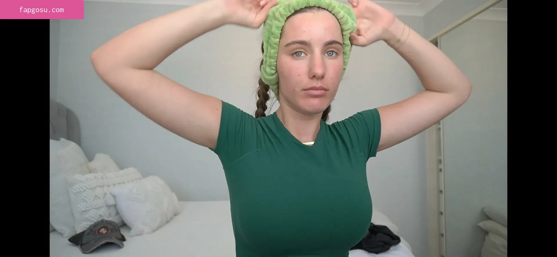 LAURA @lauramjj