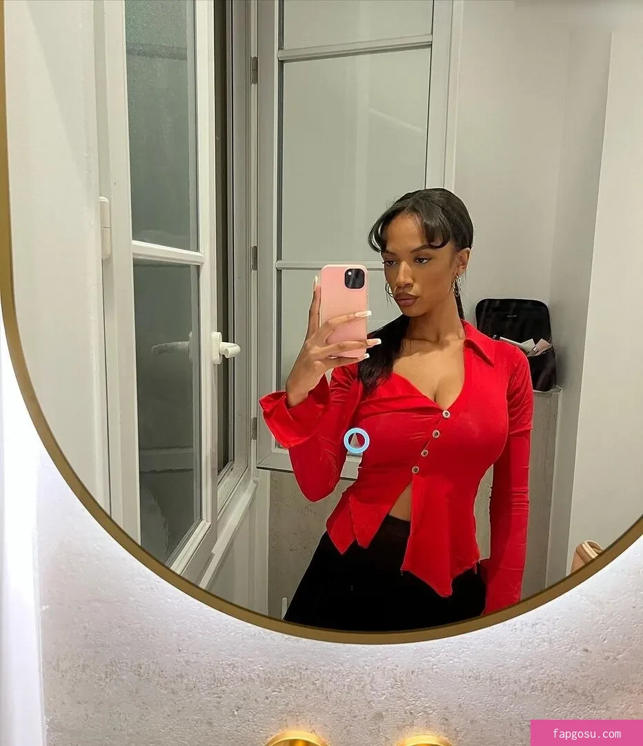 Layla (Laila Darboe)