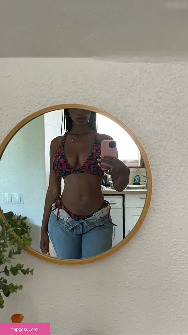 Layla (Laila Darboe)