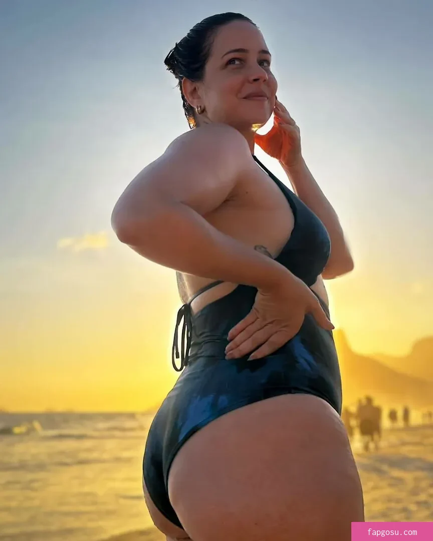 Leandra Leal