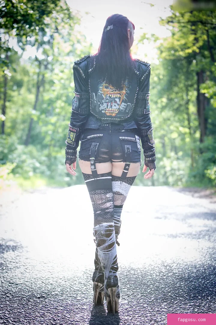 Leah Obscure
