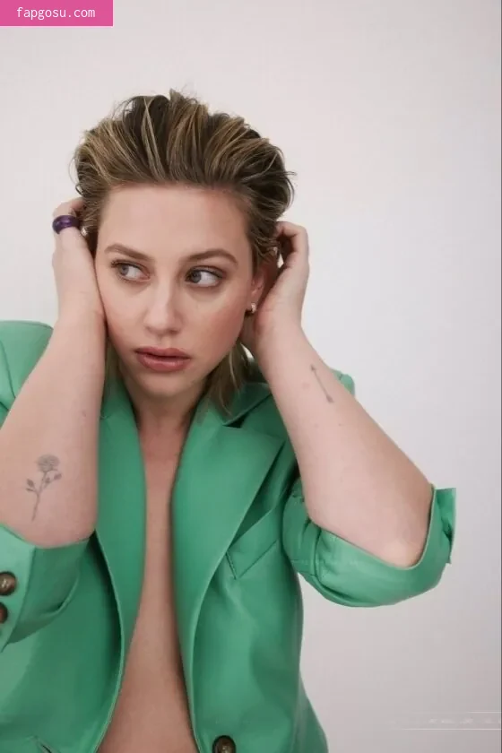 Lili Reinhart