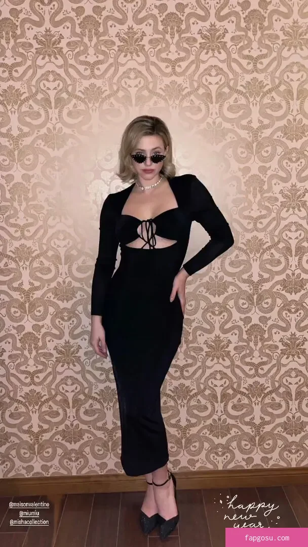 Lili Reinhart