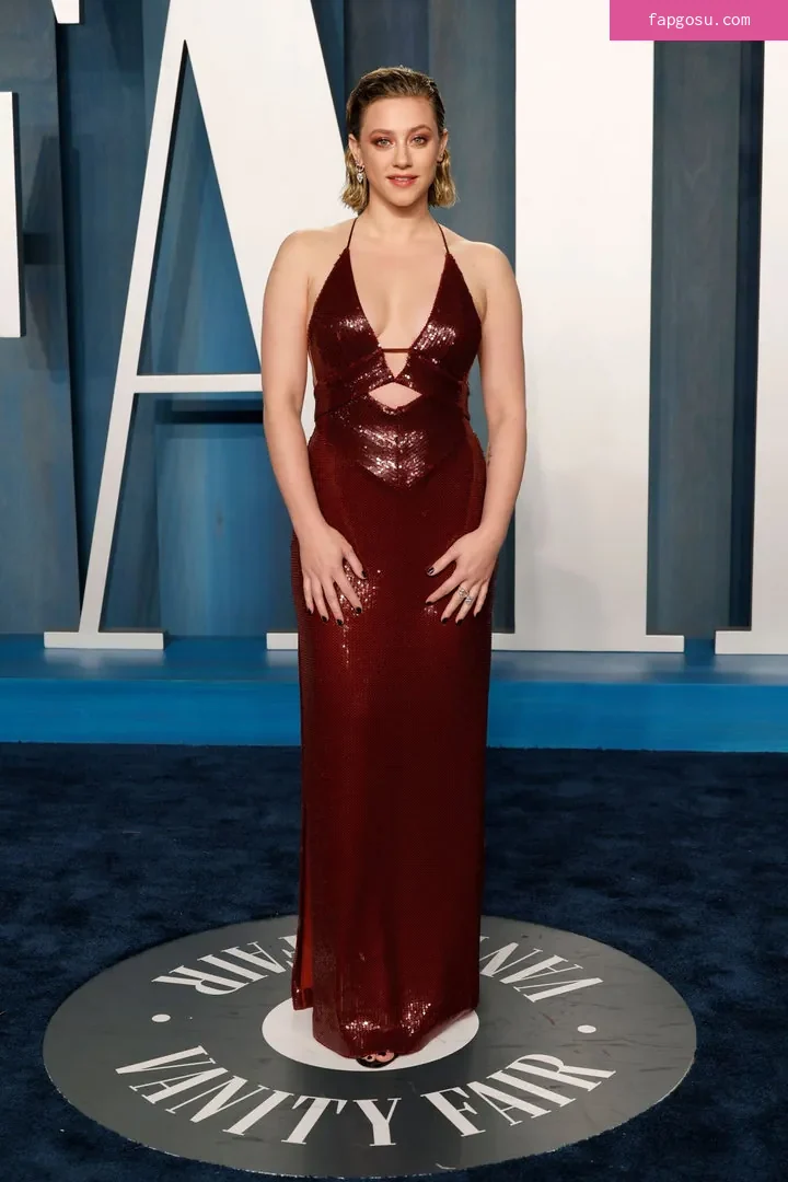 Lili Reinhart