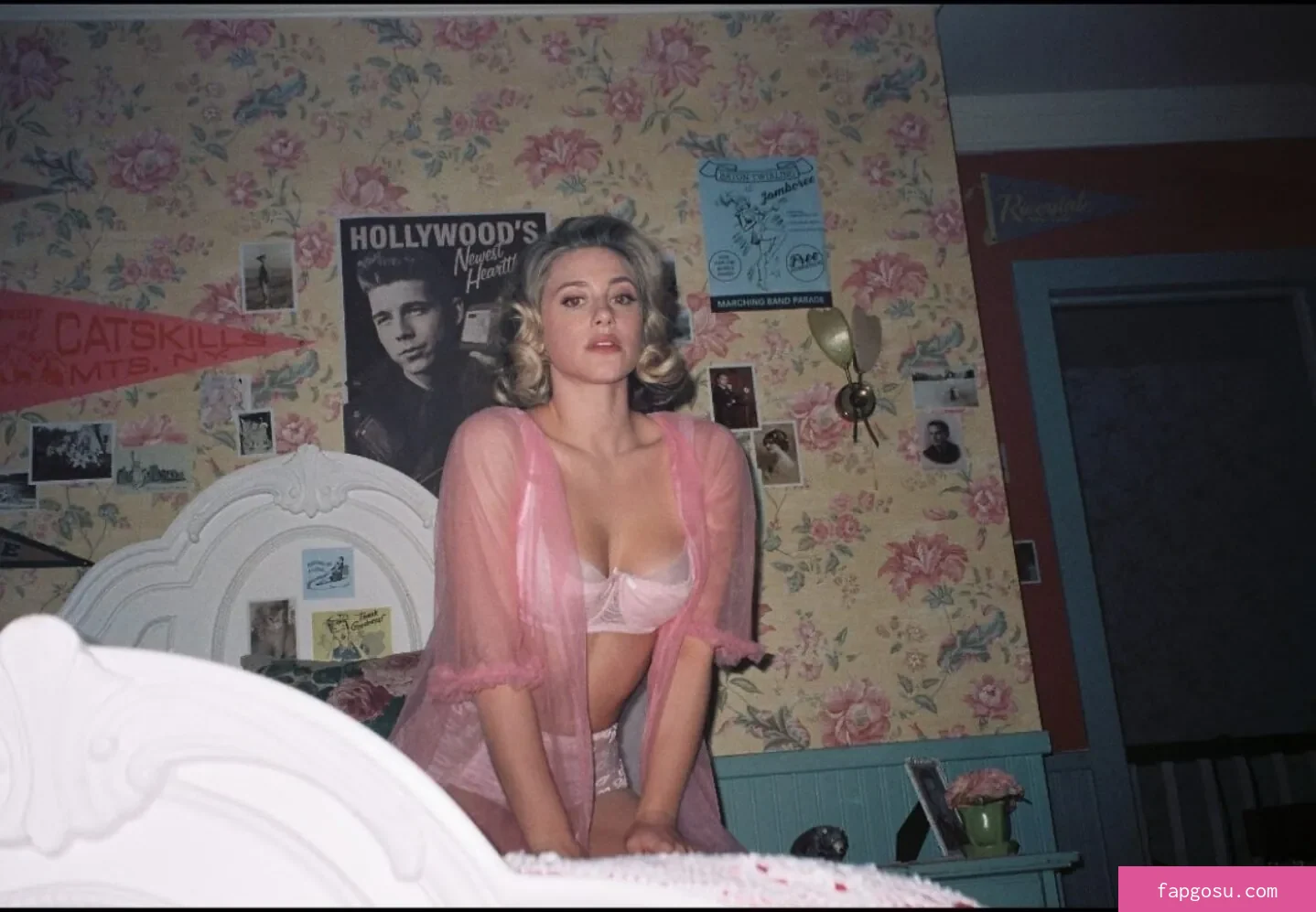 Lili Reinhart