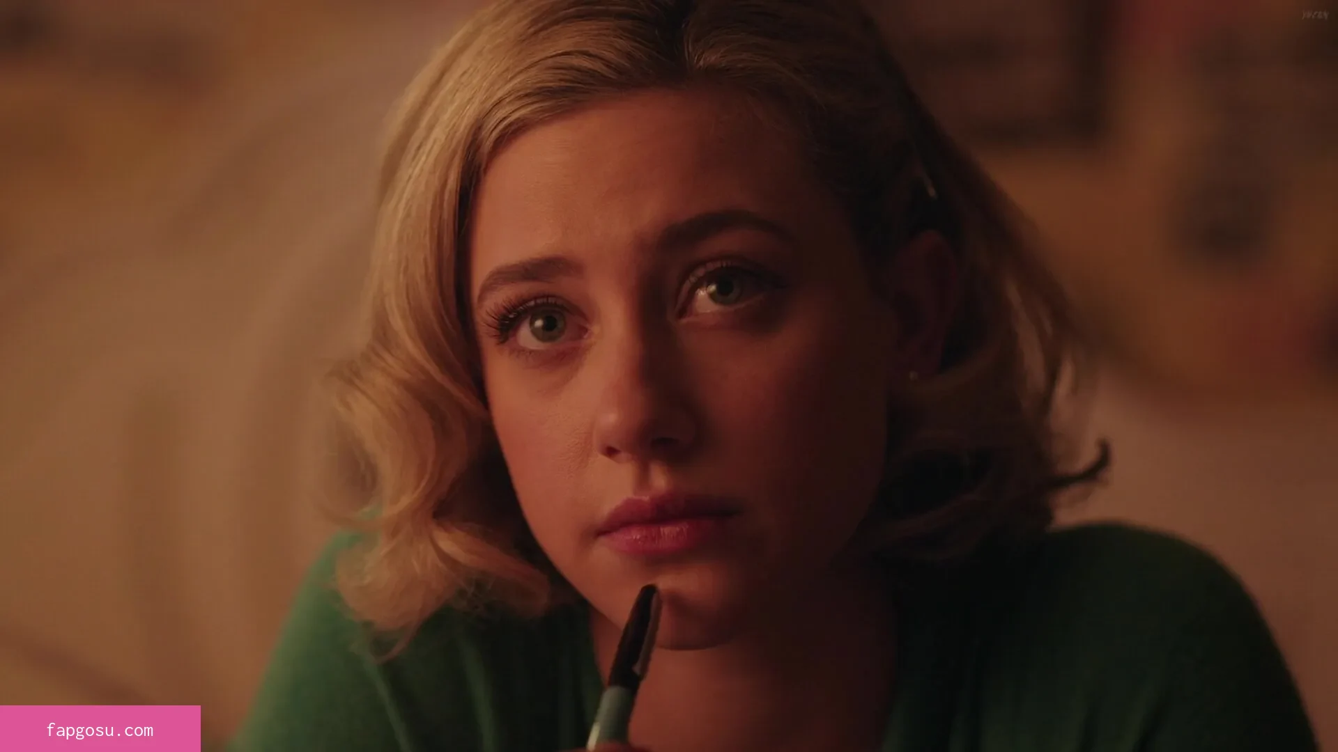 Lili Reinhart