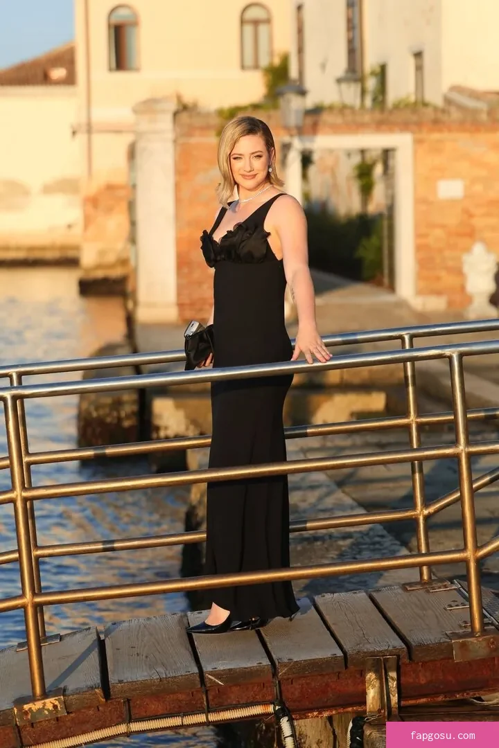 Lili Reinhart