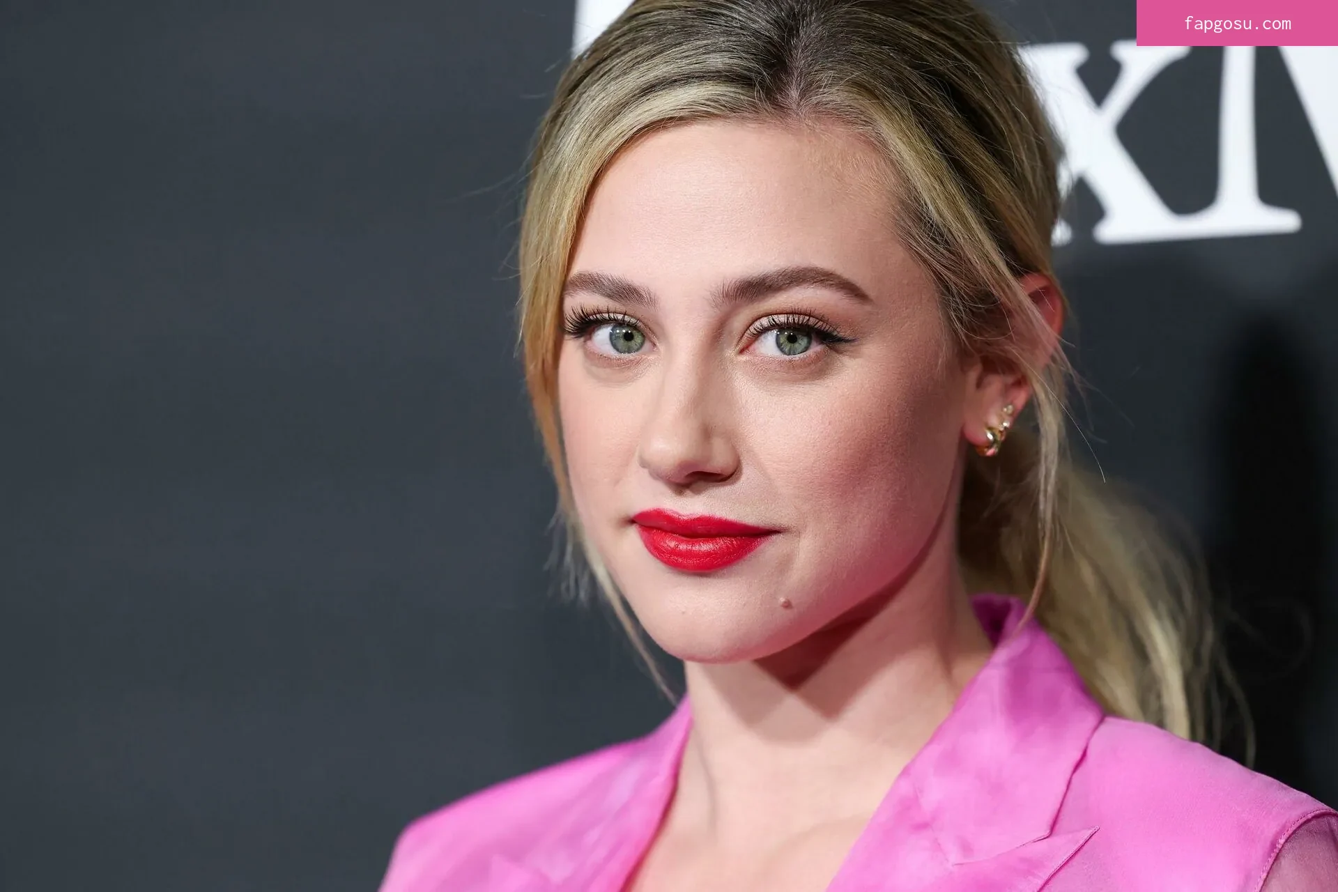 Lili Reinhart