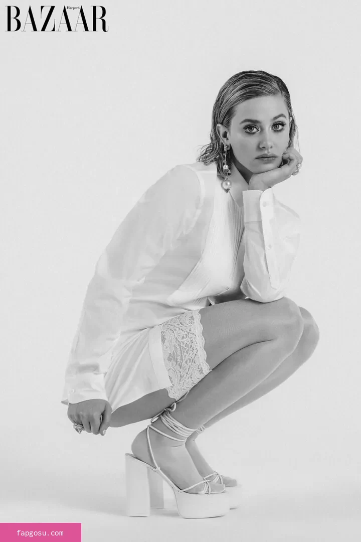 Lili Reinhart