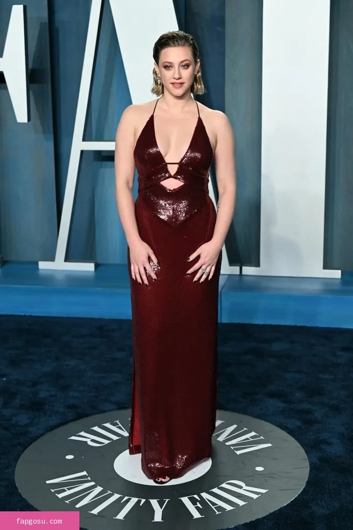 Lili Reinhart
