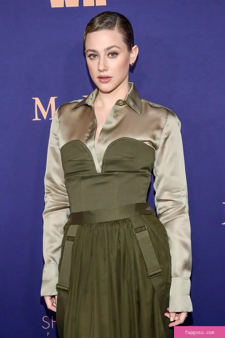 Lili Reinhart