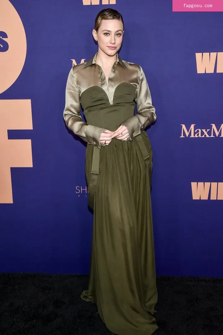 Lili Reinhart