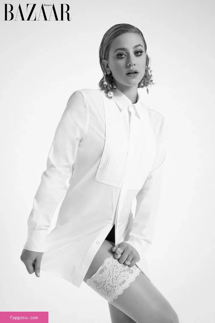 Lili Reinhart