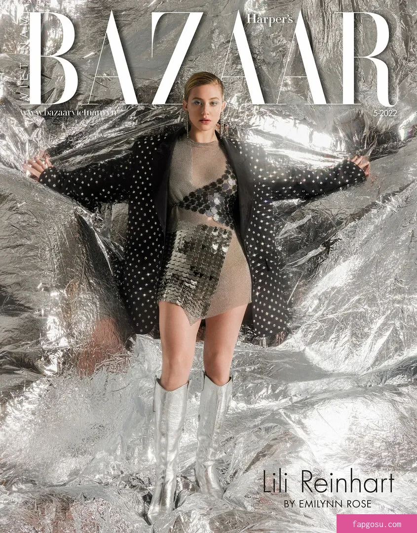 Lili Reinhart