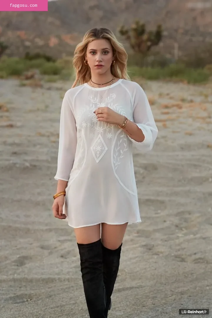 Lili Reinhart