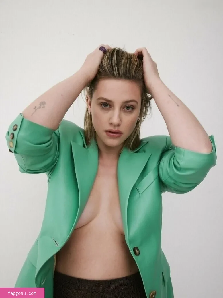 Lili Reinhart
