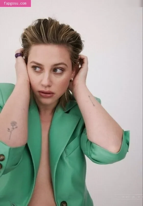 Lili Reinhart