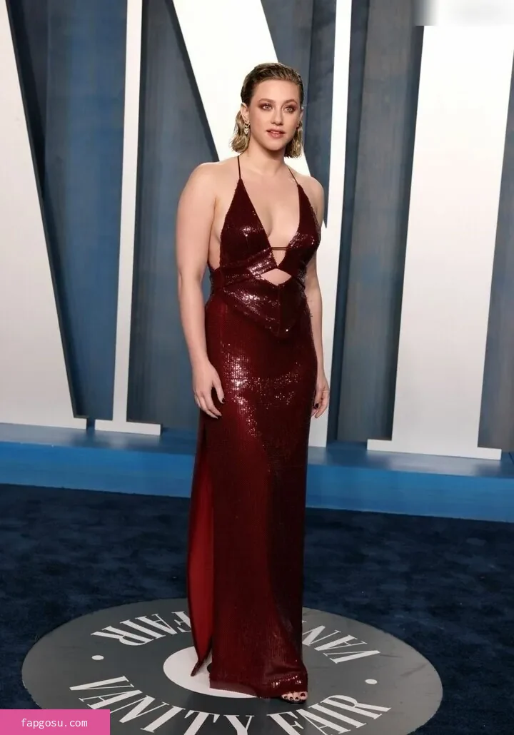 Lili Reinhart