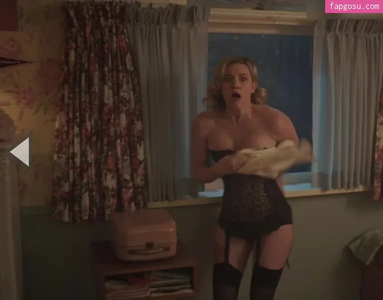Lili Reinhart