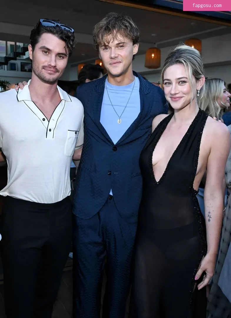 Lili Reinhart