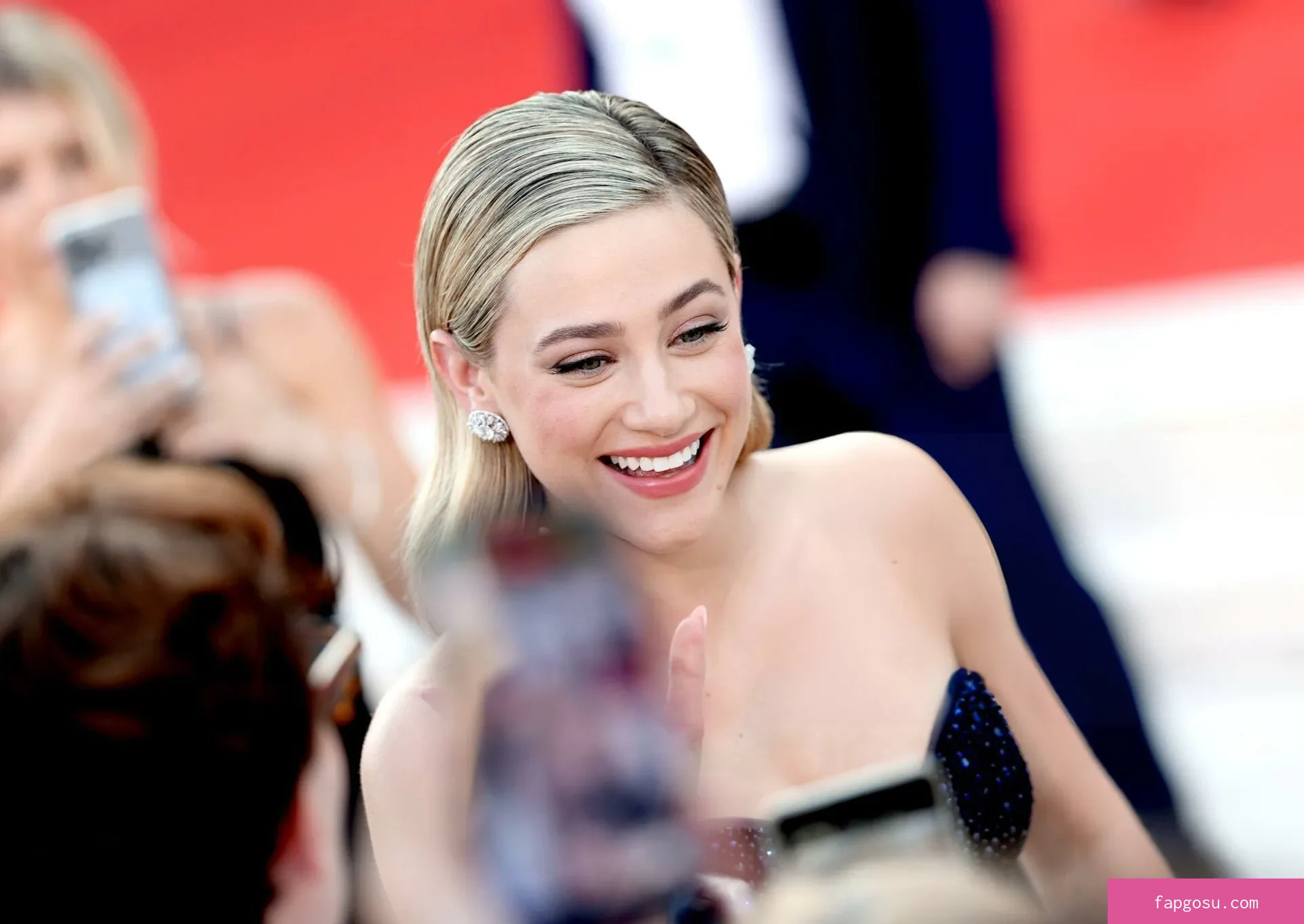 Lili Reinhart