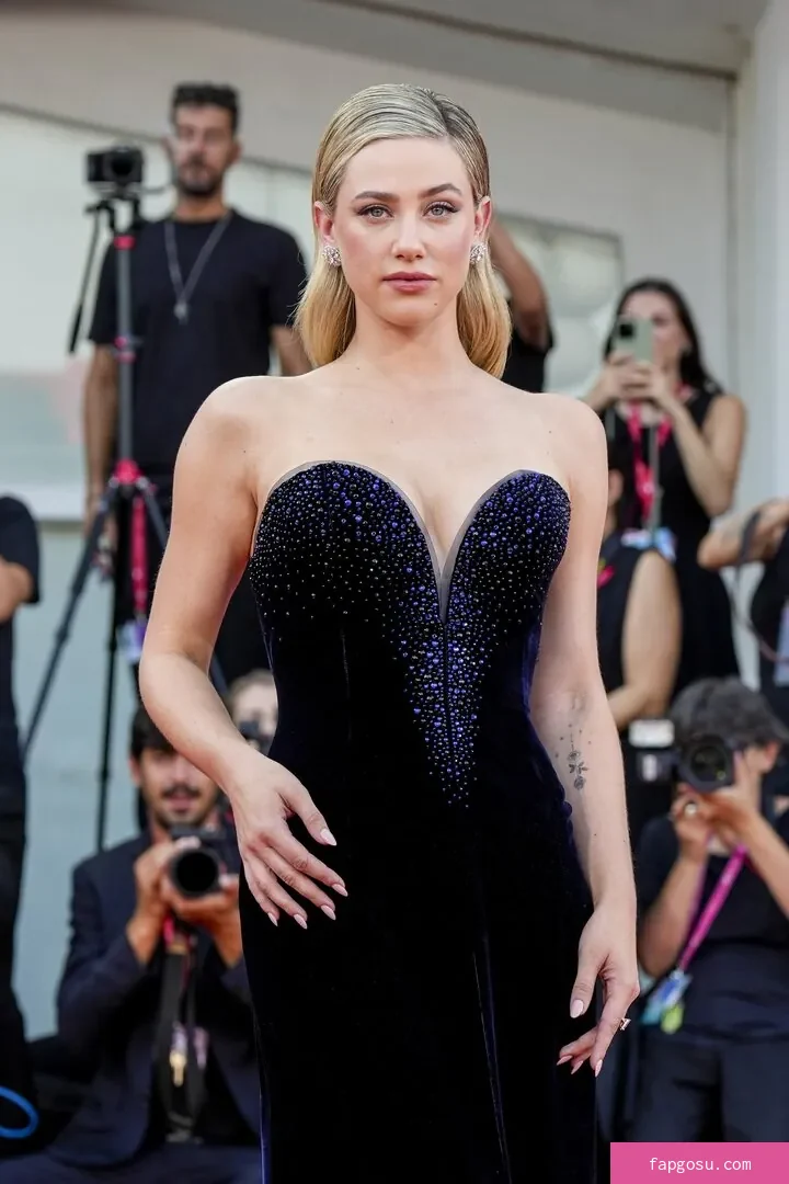 Lili Reinhart
